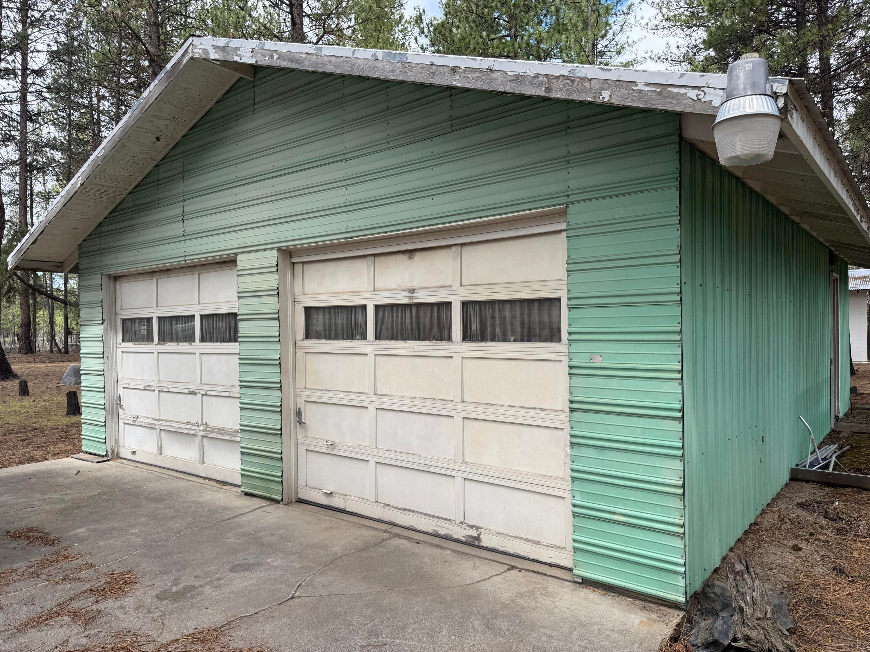15834 Jackpine Road La Pine, OR 97739 - Photo 43 of 49 42