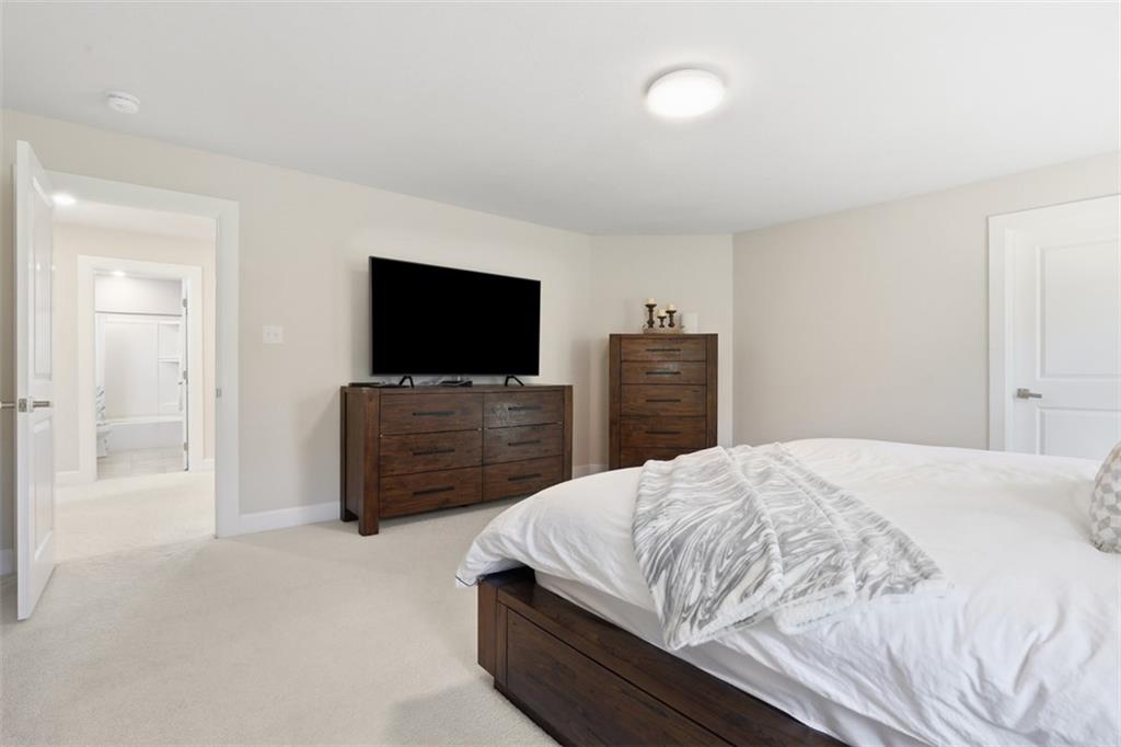 4454 Walnut Ridge Circle McDonald, PA 15057 - Photo 17 of 38