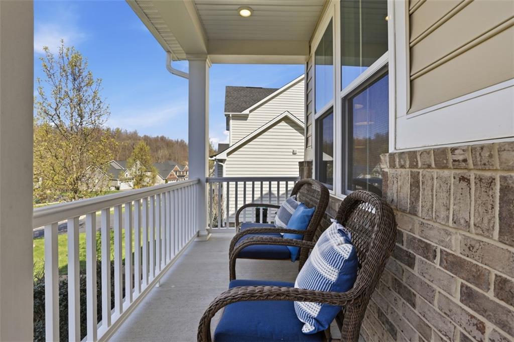 4454 Walnut Ridge Circle McDonald, PA 15057 - Photo 3 of 38