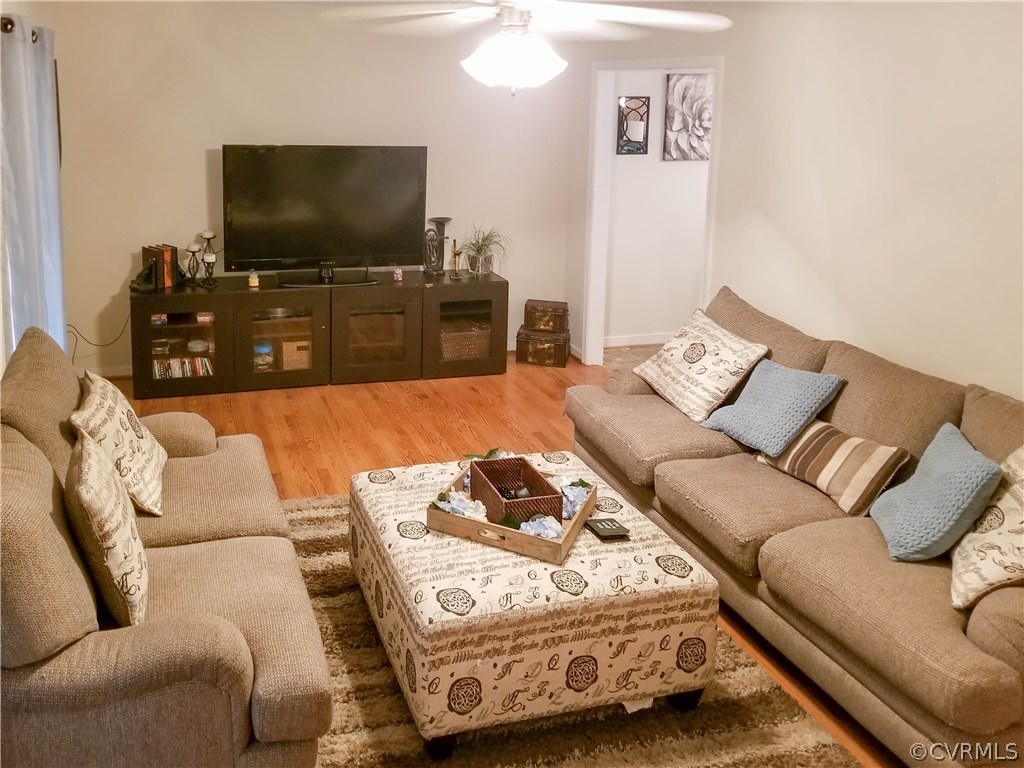 5601 Jamson Road Richmond, VA 23234 - Photo 3 of 20 Gallery Image 3