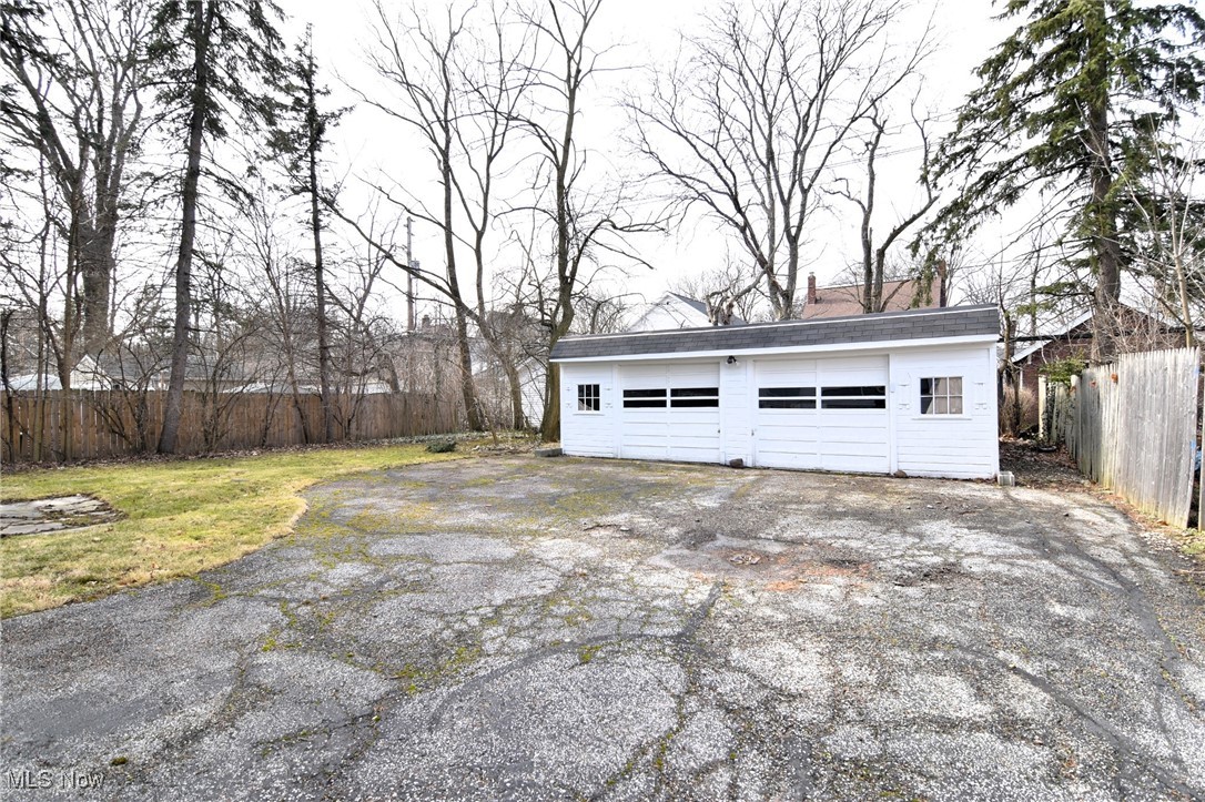 1520 Maple Road Cleveland Heights, OH 44121 - Photo 42 of 45