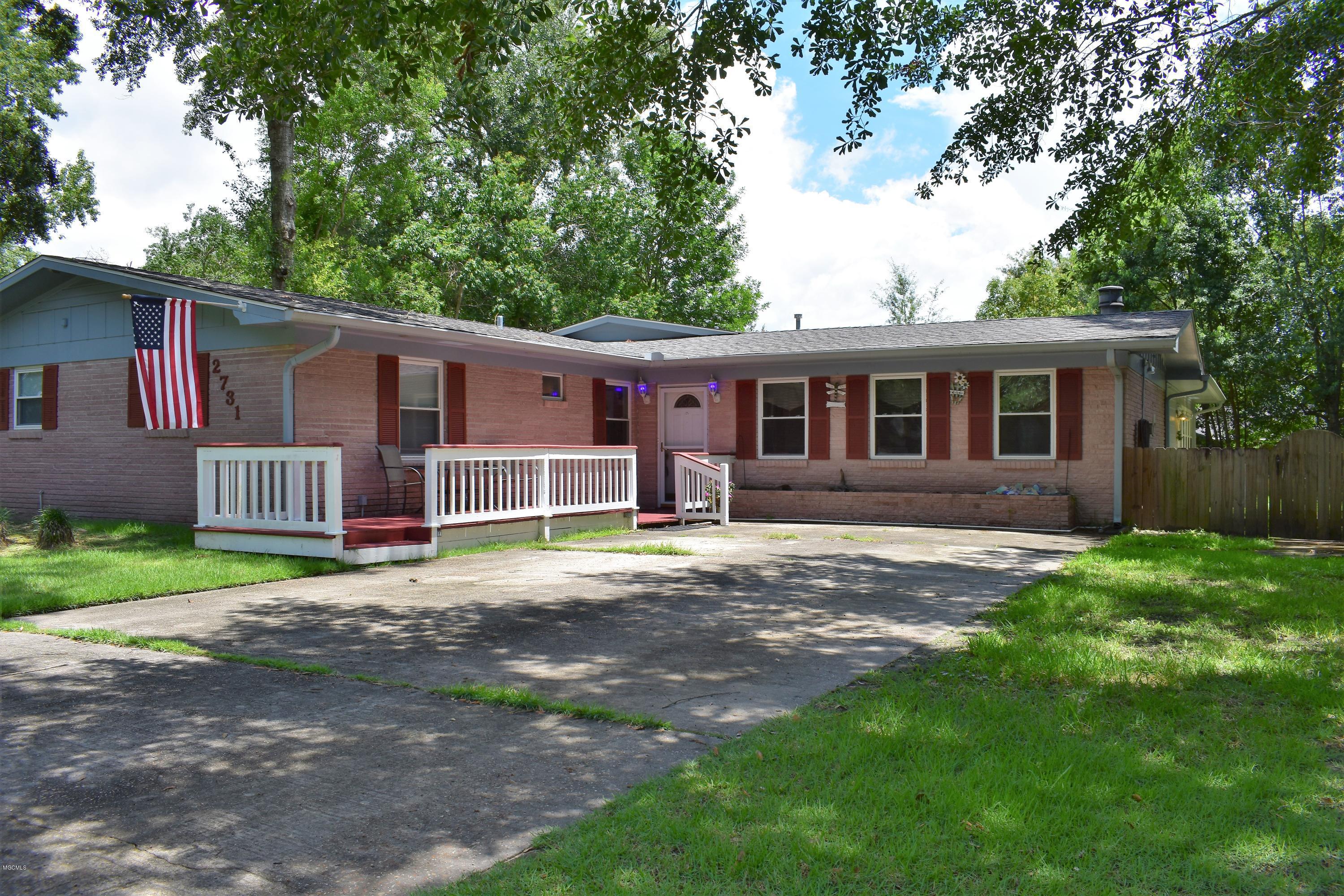 2731 Dantzler Street Moss Point, MS 39563 - Photo 1 of 26 DSC_0811