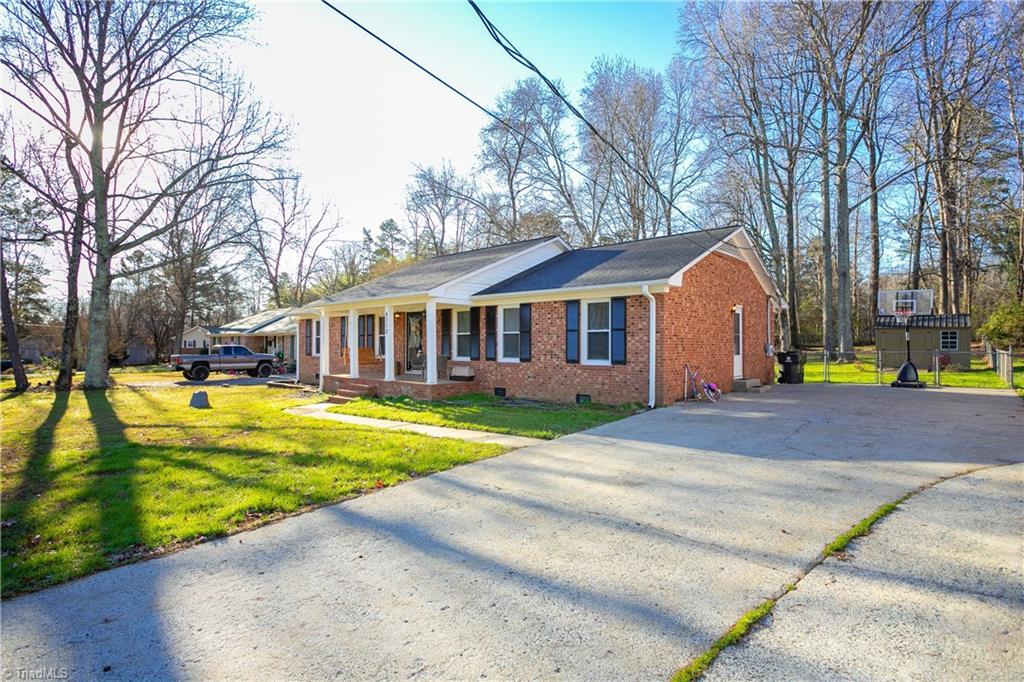 4312 Lormar Road Greensboro, NC 27406 - Photo 3 of 19 Gallery Image 3