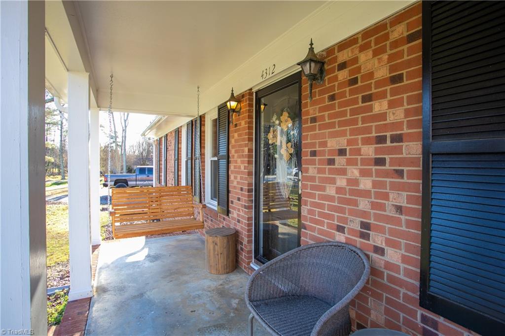 4312 Lormar Road Greensboro, NC 27406 - Photo 4 of 19 Gallery Image 4