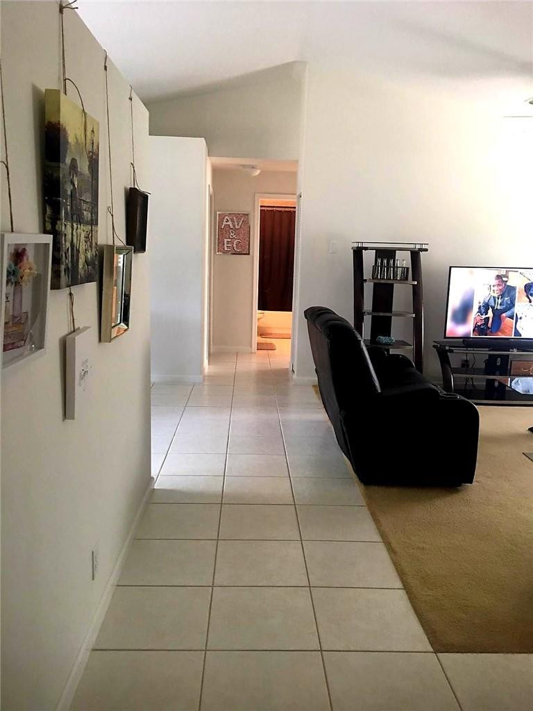 18647 43rd Road North Loxahatchee, FL 33470 - Photo 10 of 23 Photo 10