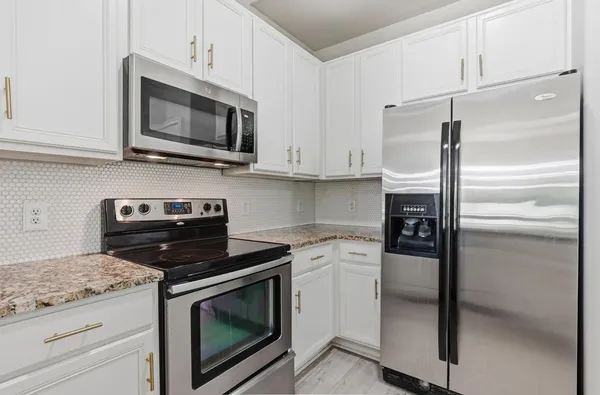 $2,250 | 1380 South Sabino Drive, Gilbert, AZ 85296