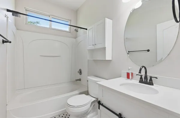 $2,250 | 1380 South Sabino Drive, Gilbert, AZ 85296