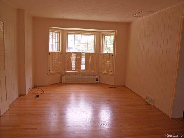 117 Handy Road Grosse Pointe, MI 48236 - Photo 8 of 16 Family Room
