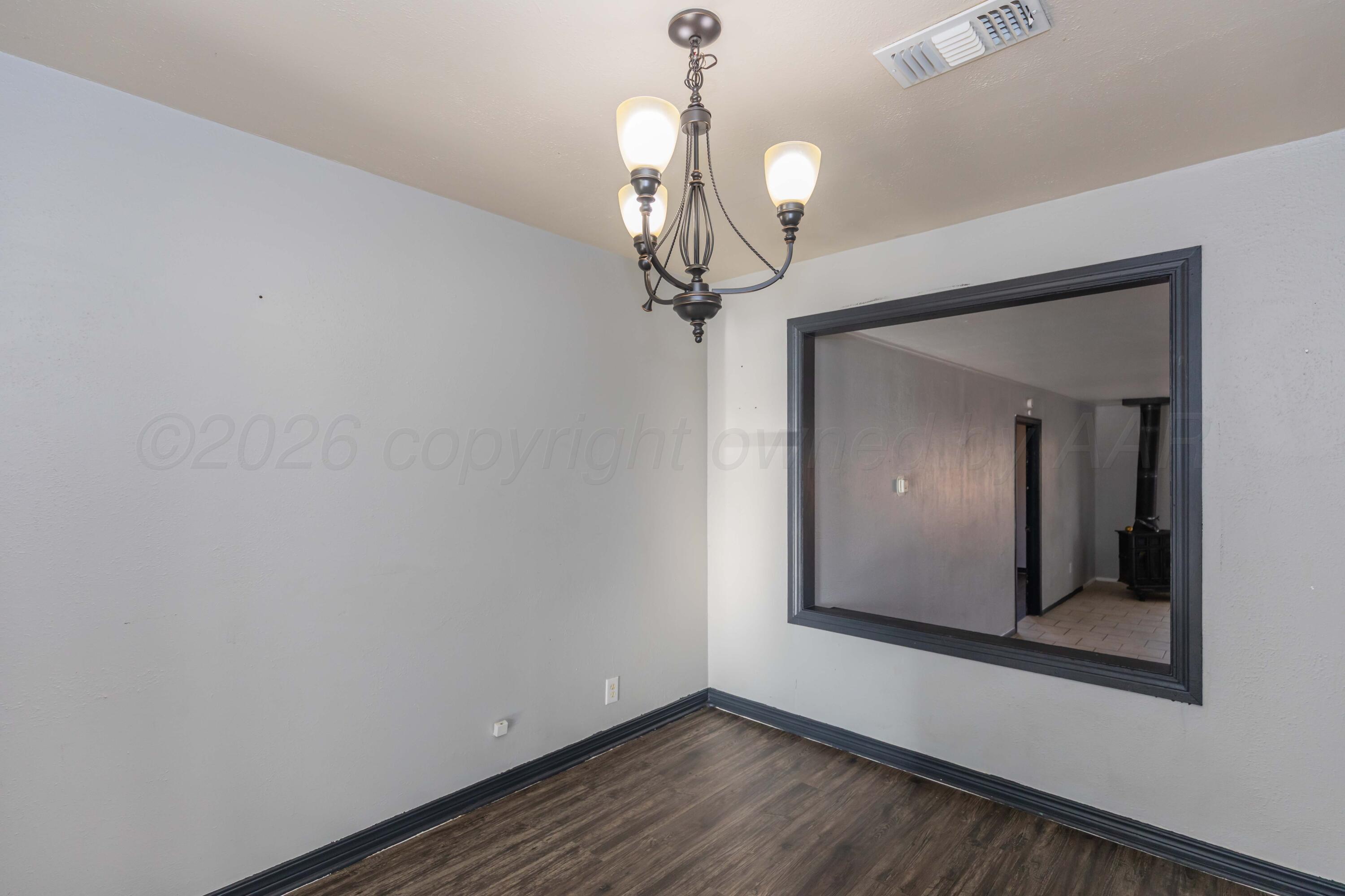 4110 South Lipscomb Street Amarillo, TX 79110 - Photo 8 of 36 DINING VIEW 1