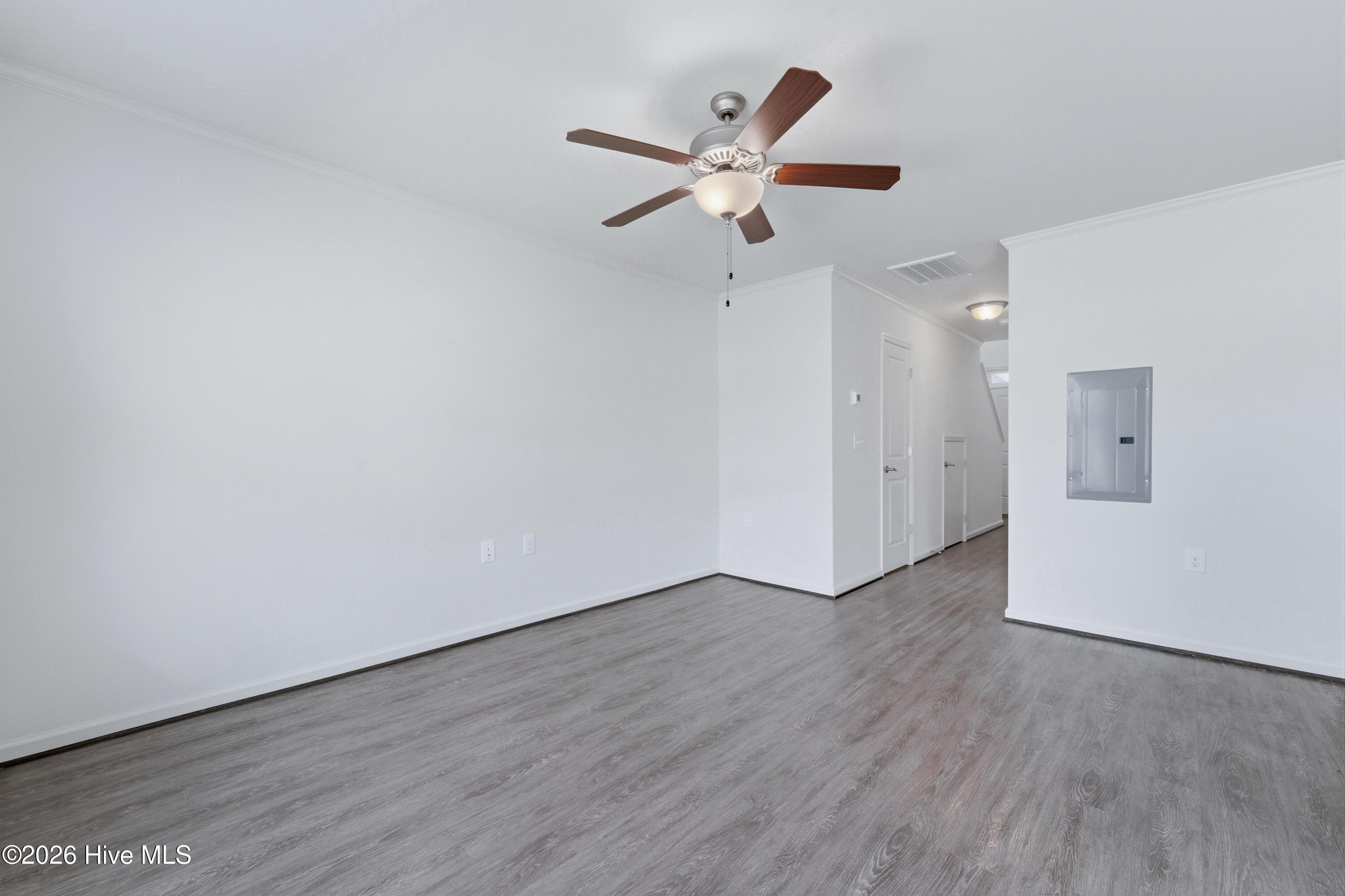 446 Sullivan Loop Road Midway Park, NC 28544 - Photo 5 of 27 Gallery Image 5