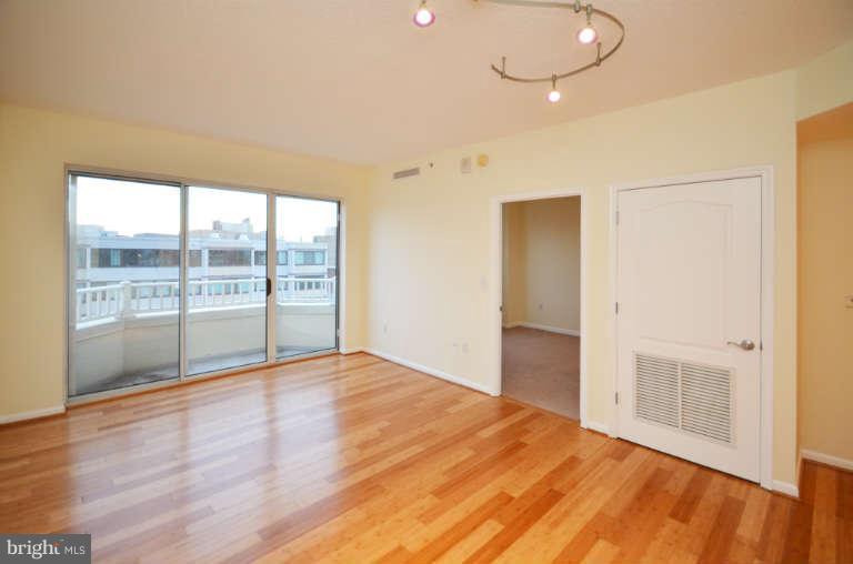 1111 11th Street Northwest, Unit 902 Washington, DC 20001 - Photo 2 of 20 Living Room