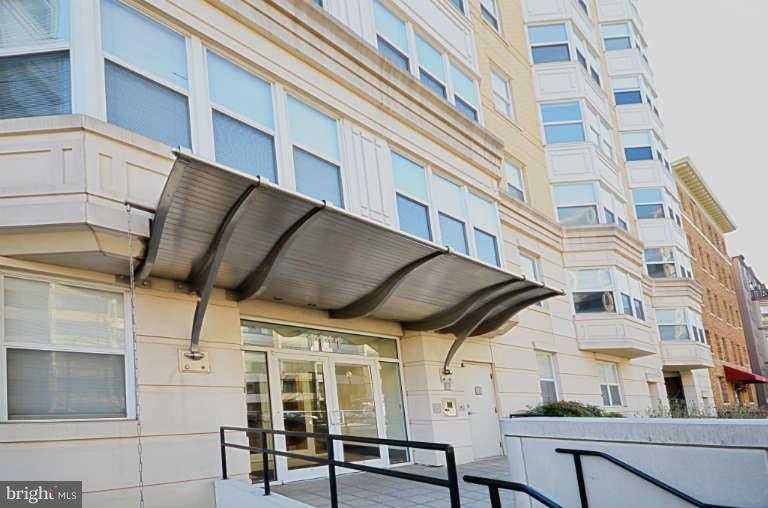 1111 11th Street Northwest, Unit 902 Washington, DC 20001 - Photo 15 of 20 Exterior (Front)