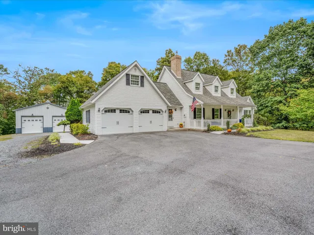 a view of a house with a outdoor space