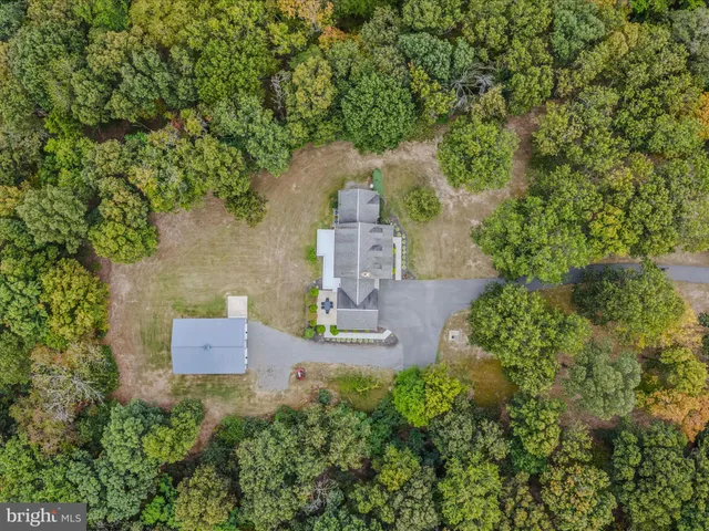 $675,000 | 3659 Fairview Drive, Berkeley Springs, WV 25411