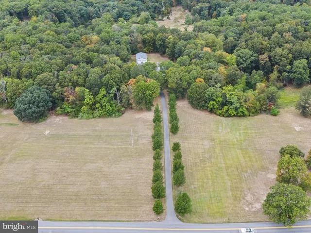 $675,000 | 3659 Fairview Drive, Berkeley Springs, WV 25411