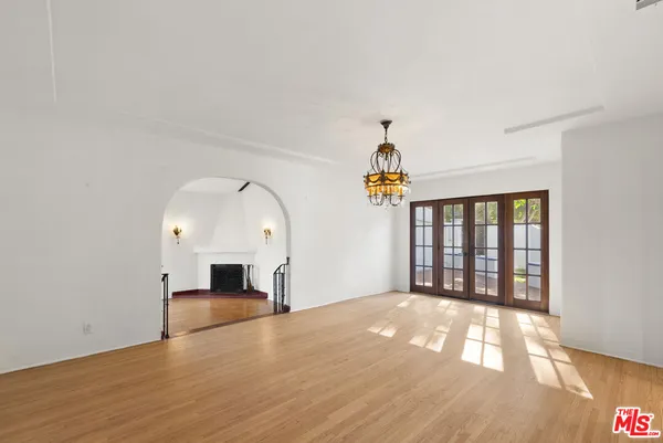 $6,500 | 2901 Angus Street, Los Angeles, CA 90039