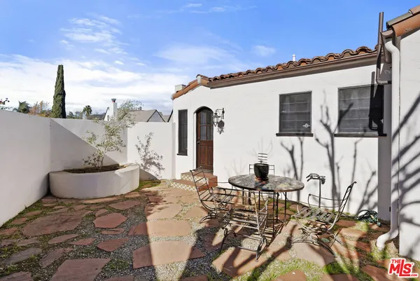 $6,500 | 2901 Angus Street, Los Angeles, CA 90039
