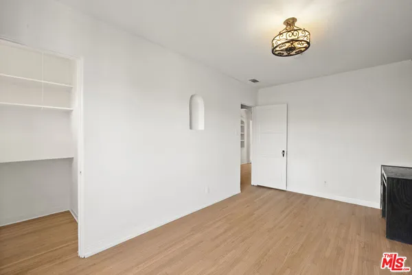 $6,500 | 2901 Angus Street, Los Angeles, CA 90039