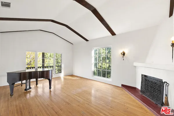 $6,500 | 2901 Angus Street, Los Angeles, CA 90039