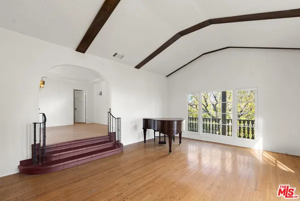 $6,500 | 2901 Angus Street, Los Angeles, CA 90039