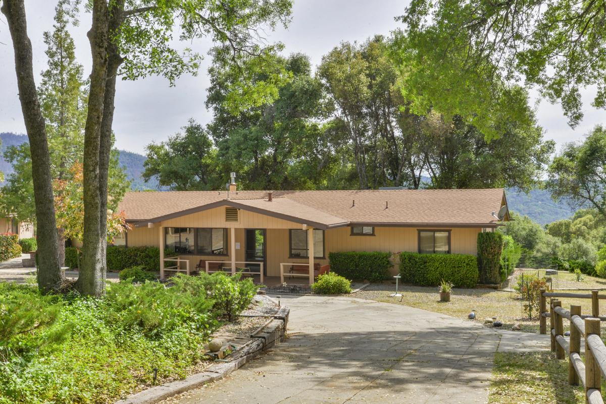51682 Coyote Ridge Road Oakhurst, CA 93644 - Photo 1 of 41 Gallery Image 1