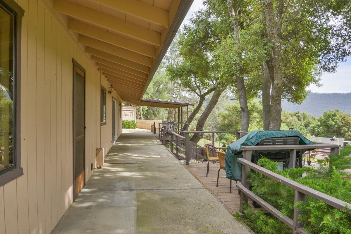 51682 Coyote Ridge Road Oakhurst, CA 93644 - Photo 14 of 41 Gallery Image 14