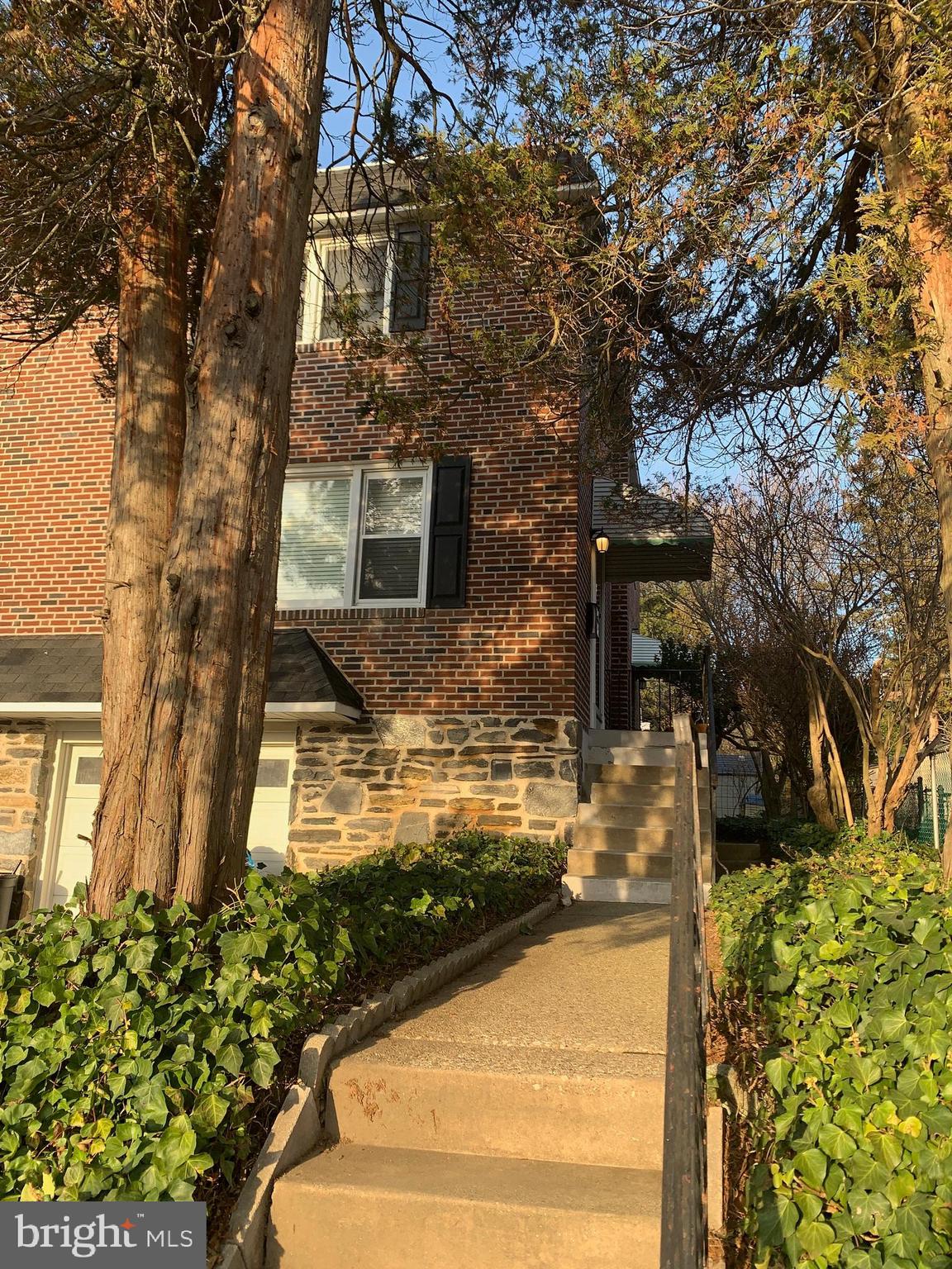 719 Hill Road Philadelphia, PA 19128 - Photo 3 of 32 Gallery Image 3