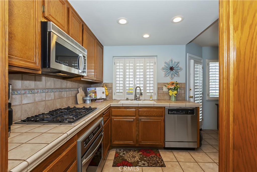 7346 Springmill Place Rancho Cucamonga, CA 91730 - Photo 12 of 37