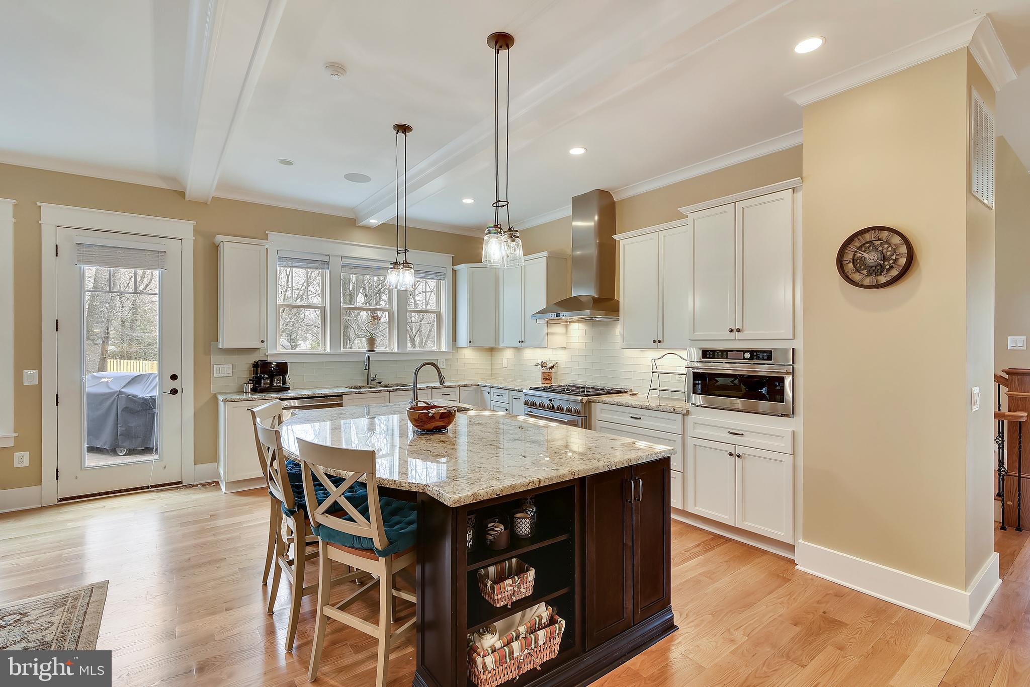622 Tapawingo Road Southwest Vienna, VA 22180 - Photo 12 of 60 Gallery Image 12