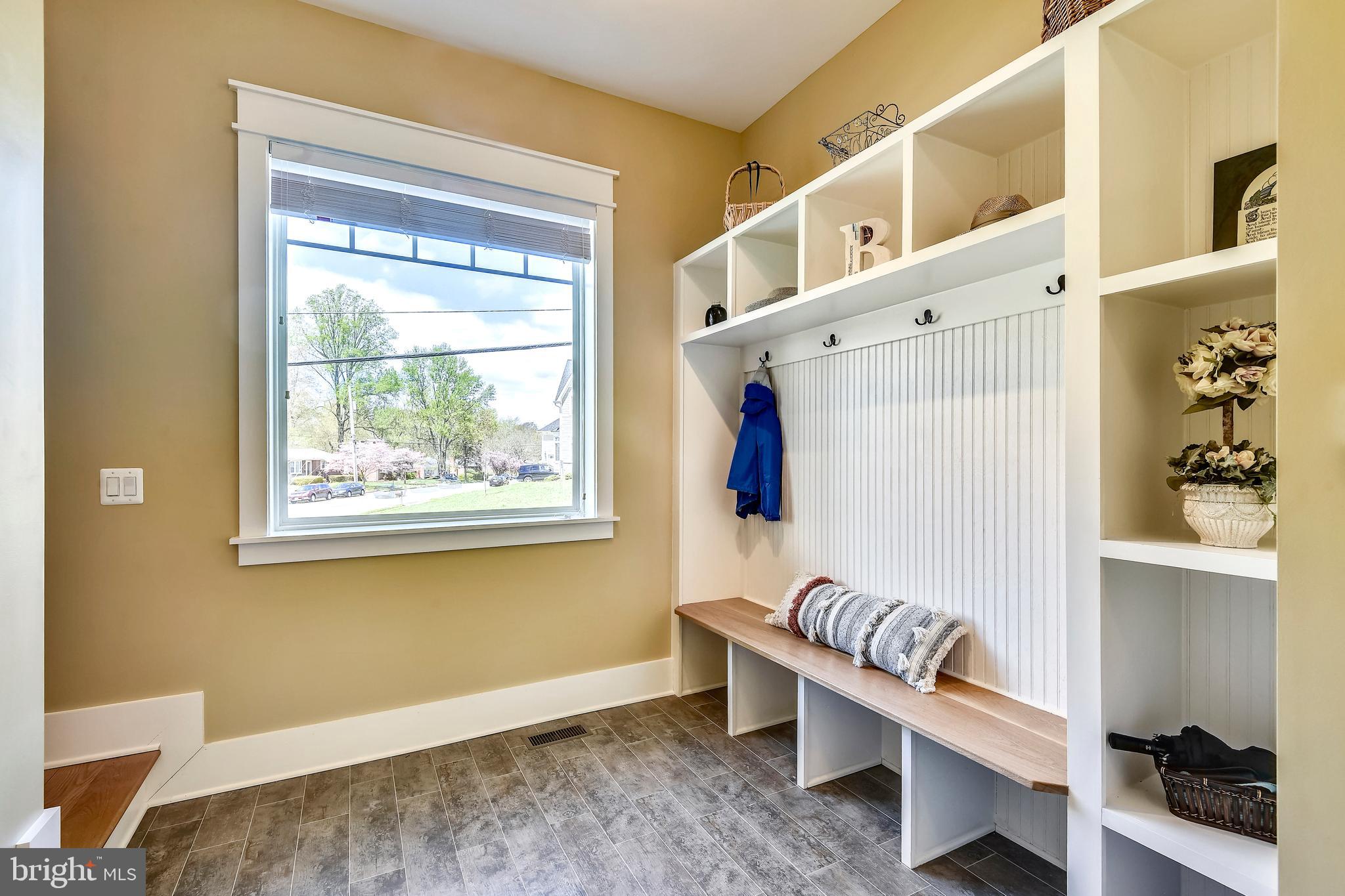 622 Tapawingo Road Southwest Vienna, VA 22180 - Photo 25 of 60 Gallery Image 25