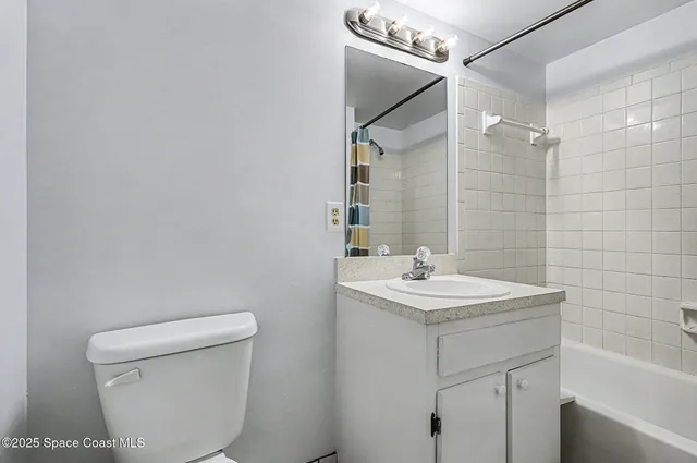 $1,395 | 204 Seminole Avenue West, Unit 13, Melbourne, FL 32901