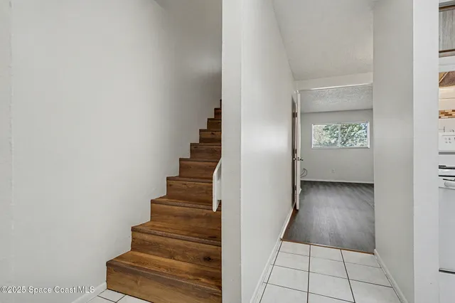 $1,395 | 204 Seminole Avenue West, Unit 13, Melbourne, FL 32901