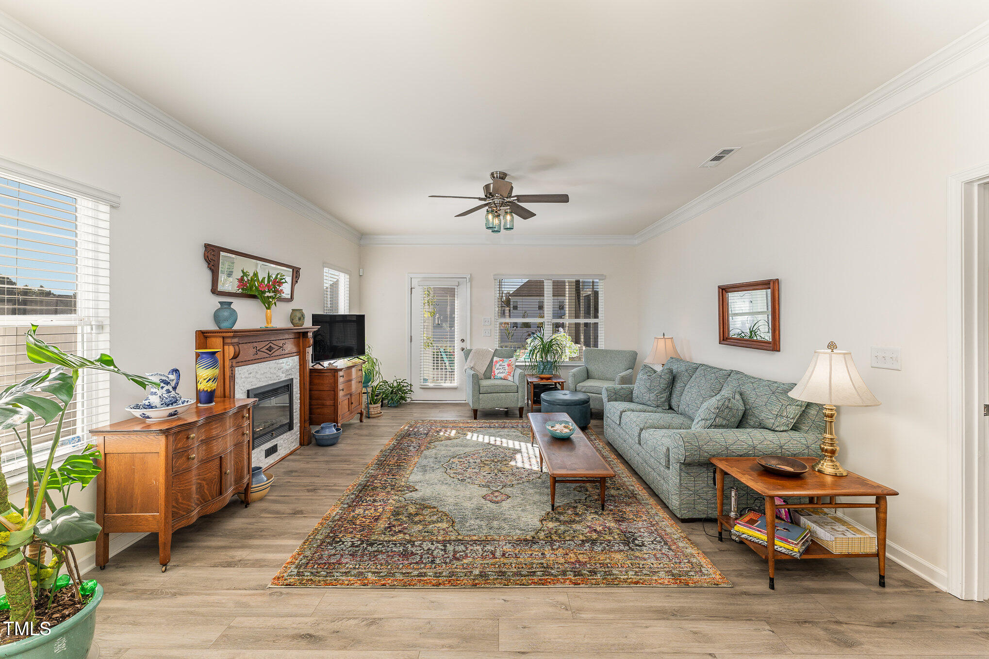 3625 Cross Timber Lane Raleigh, NC 27603 - Photo 4 of 27 Living Room