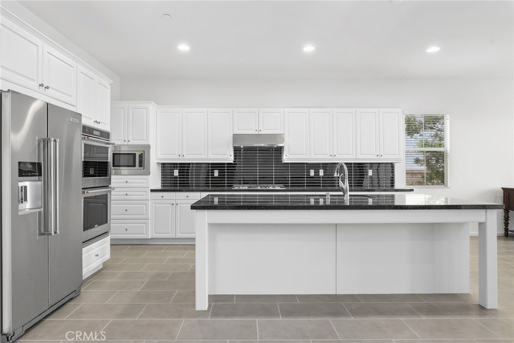 676 Desert Willow Road Azusa, CA 91702 - Photo 12 of 59