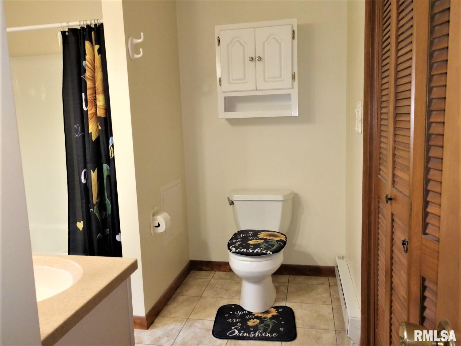 11684 Country Club Road West Frankfort, IL 62896 - Photo 14 of 36 Gallery Image 14