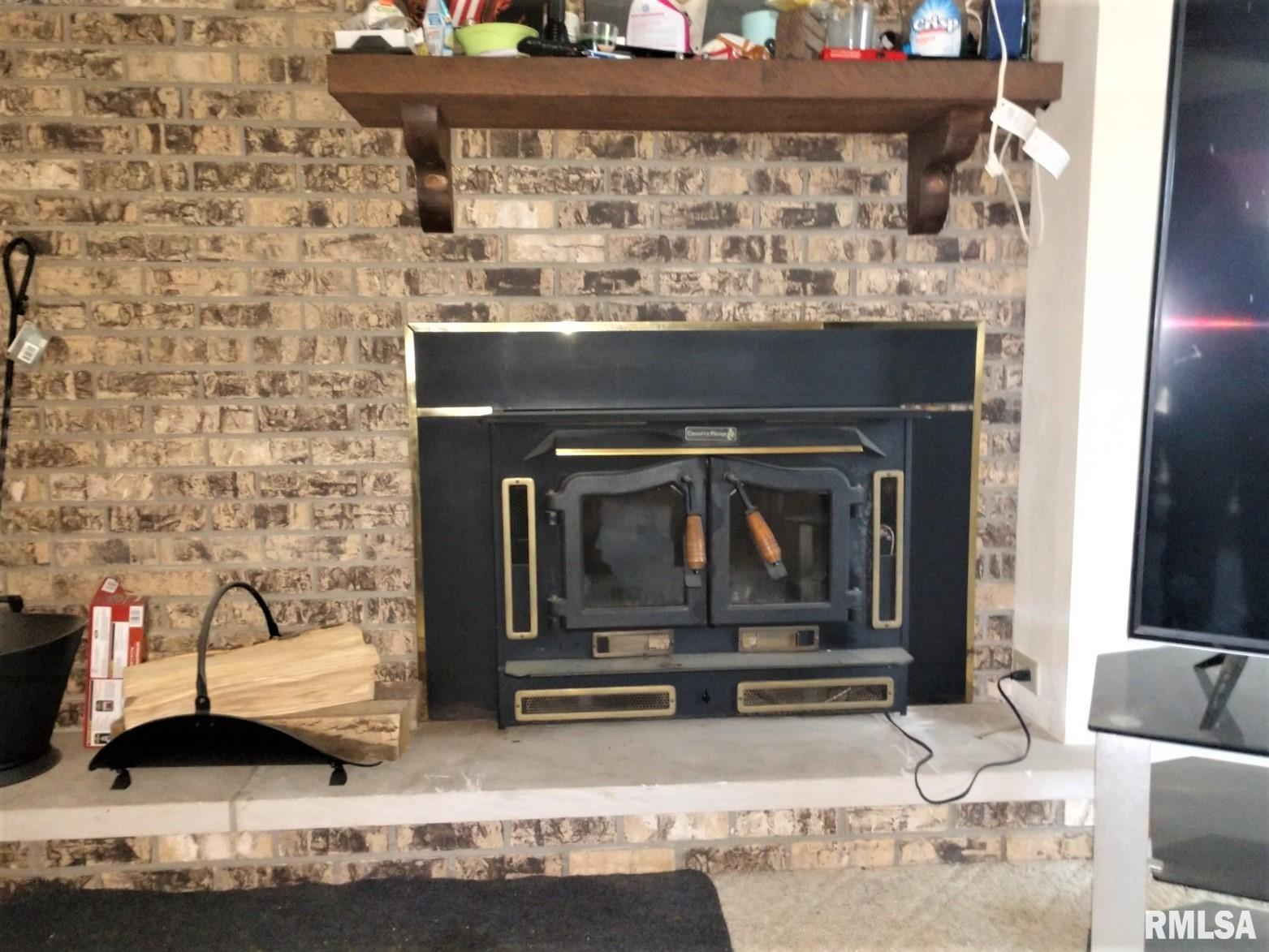 11684 Country Club Road West Frankfort, IL 62896 - Photo 22 of 36 Gallery Image 22