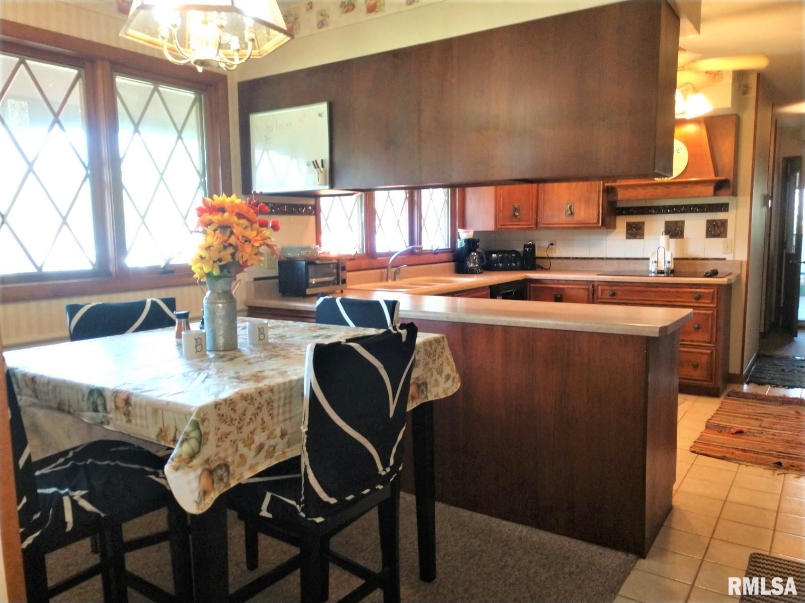 11684 Country Club Road West Frankfort, IL 62896 - Photo 8 of 36 Gallery Image 8