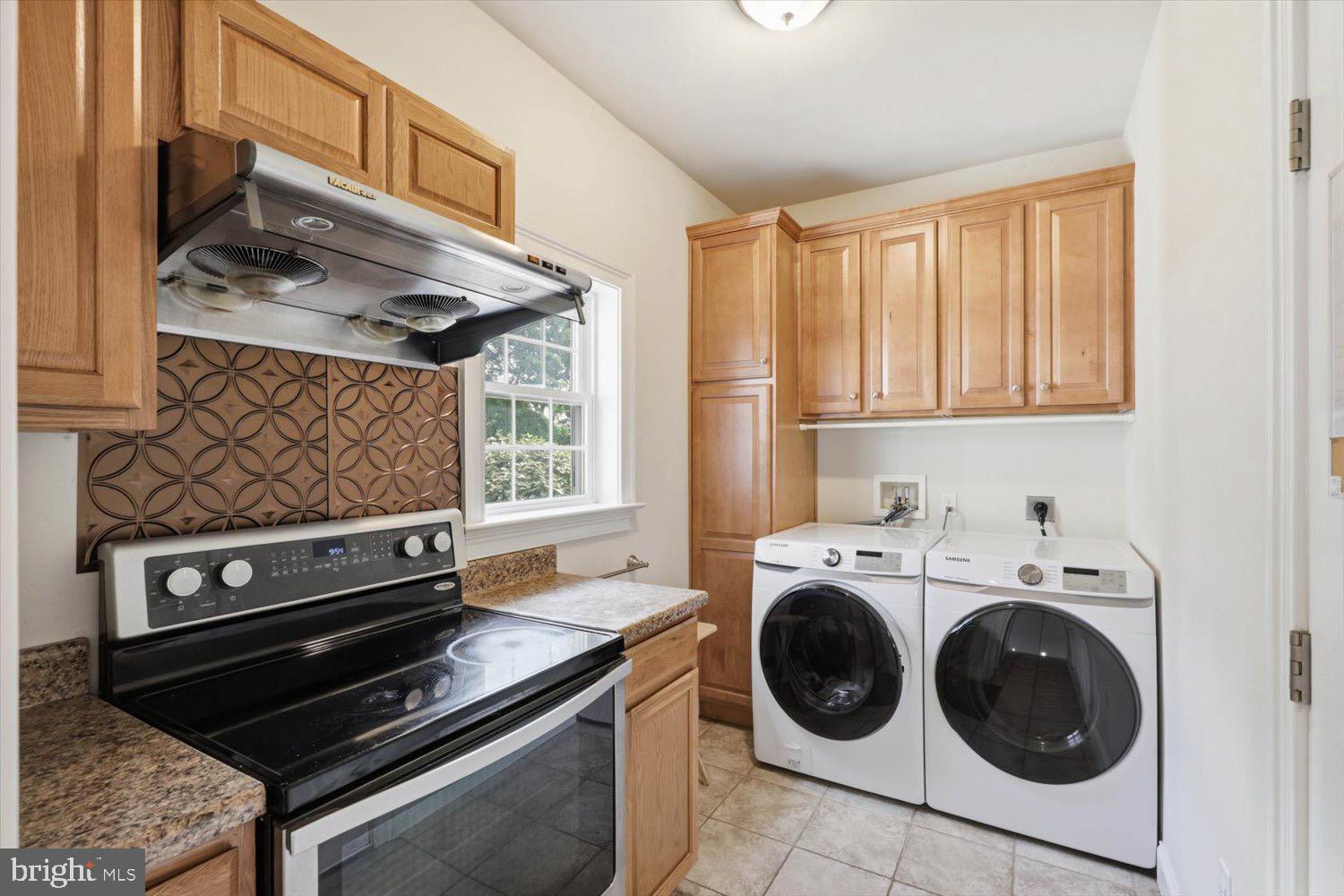 379 Ecker Drive Lititz, PA 17543 - Photo 23 of 46 Gallery Image 23