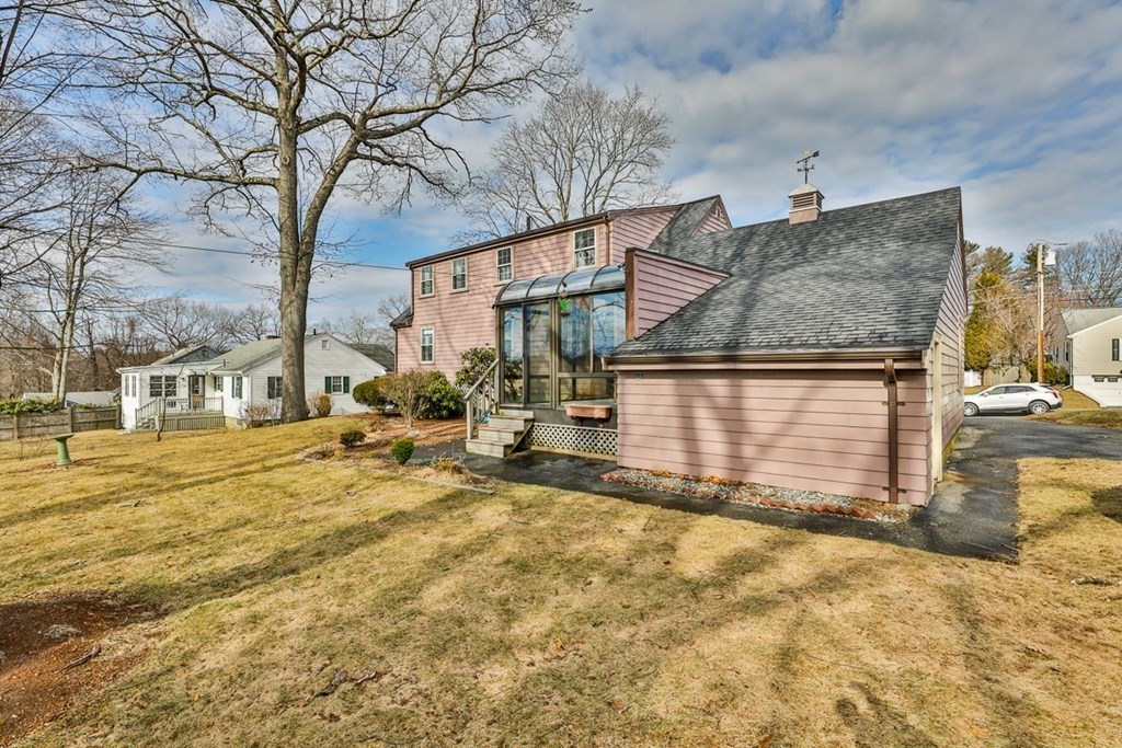 40 Hillcrest Road Wakefield, MA 01880 - Photo 36 of 40 Gallery Image 36