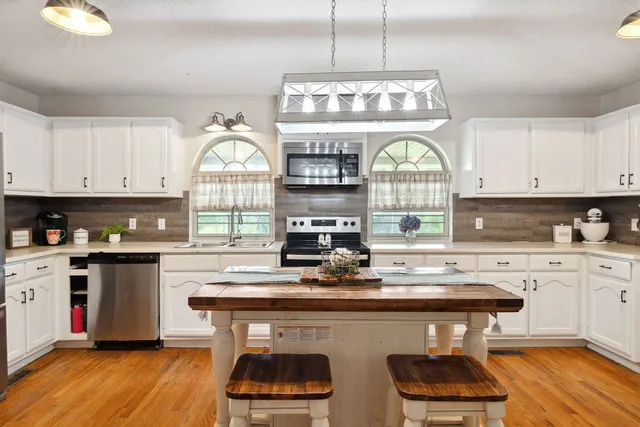 $649,999 | 506 New Center Church Road, Shelbyville, TN 37160