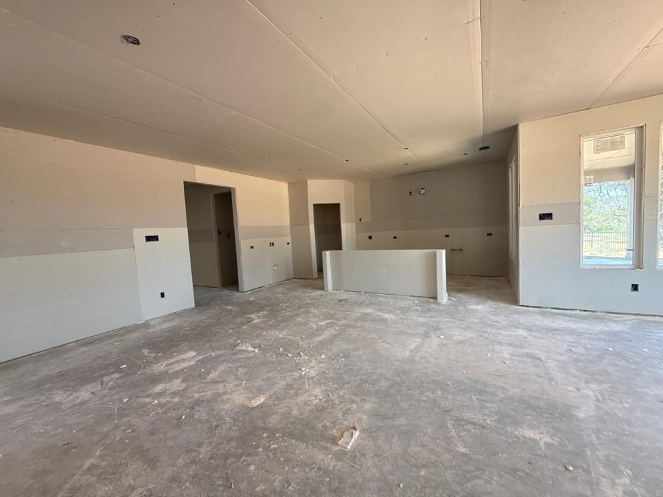 205 Oak Grv Way Springtown, TX 76082 - Photo 18 of 21 Gallery Image 18