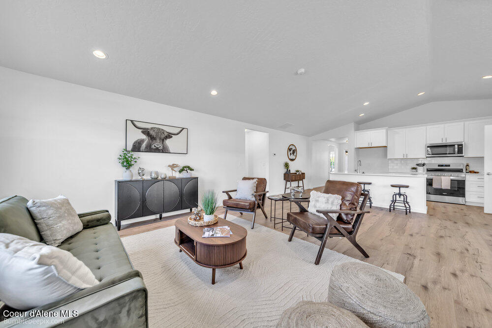 4260 North Arrowleaf Loop Post Falls, ID 83854 - Photo 12 of 28 bb193425-13_921