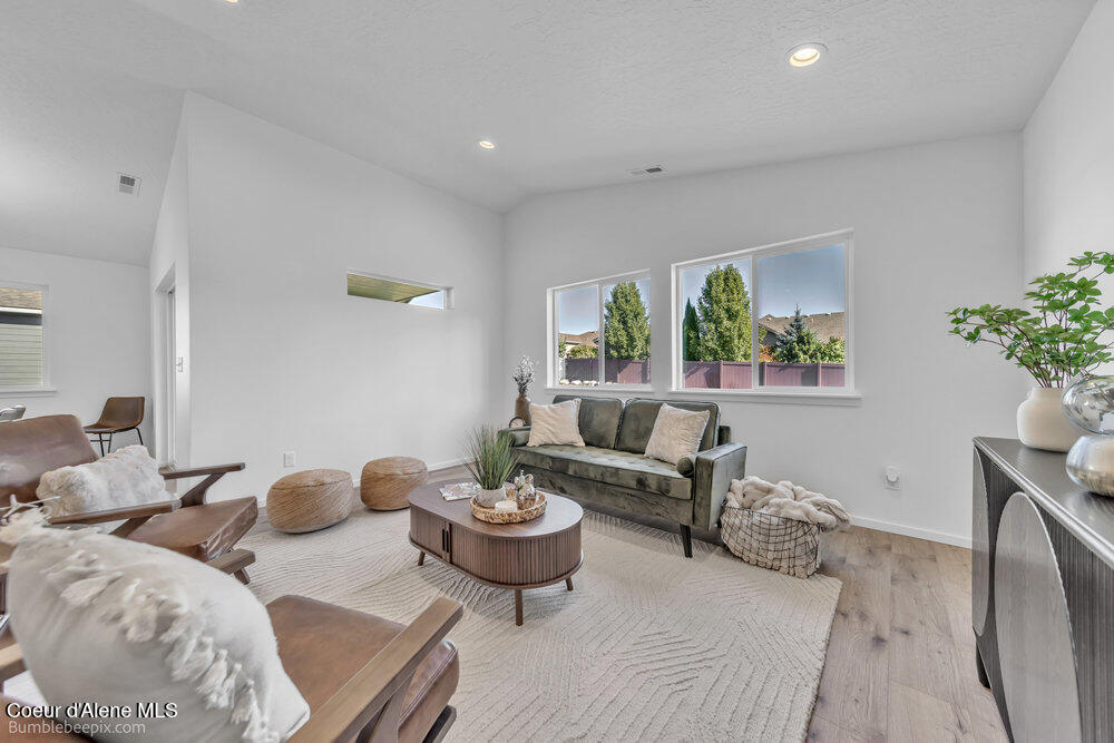 4260 North Arrowleaf Loop Post Falls, ID 83854 - Photo 14 of 28 bb193425-11_148