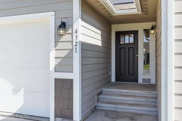 $549,900 | 4260 North Arrowleaf Loop, Post Falls, ID 83854