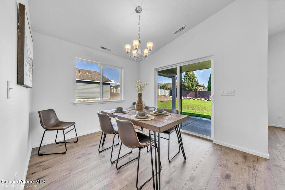 4260 North Arrowleaf Loop Post Falls, ID 83854 - Photo 10 of 28 bb193425-8_245