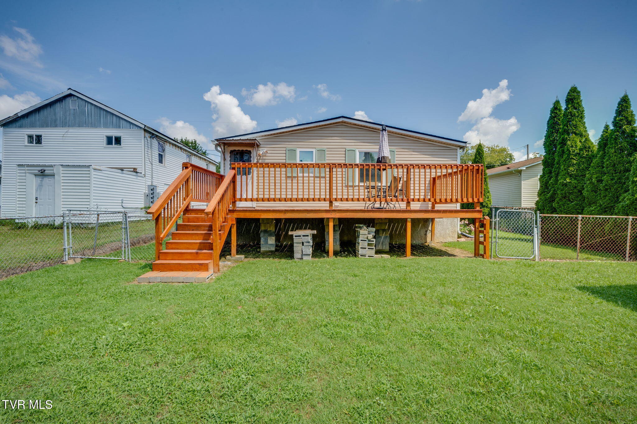 2529 Overlook Road Kingsport, TN 37664 - Photo 24 of 25 024