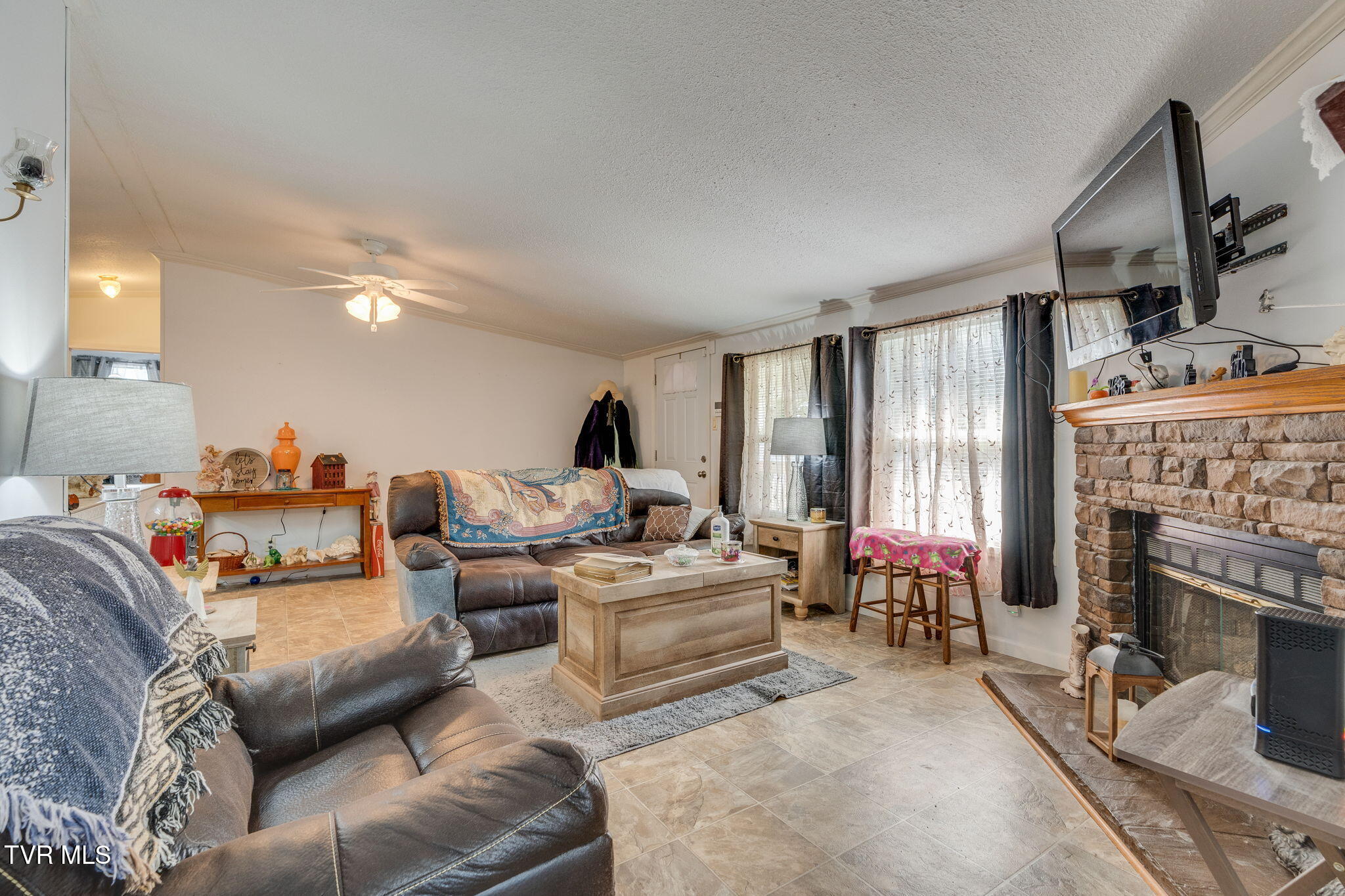 2529 Overlook Road Kingsport, TN 37664 - Photo 7 of 25 007
