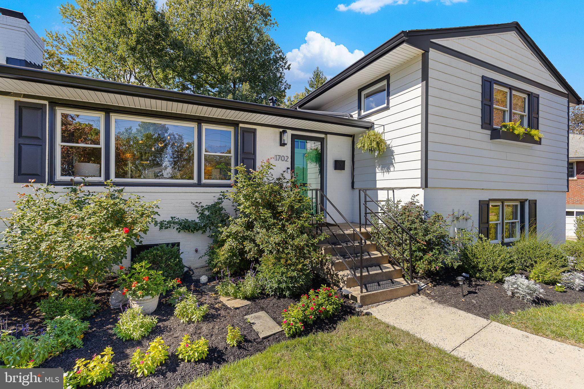 1702 Warner Avenue McLean, VA 22101 - Photo 11 of 48 West Lewisville Heights - Stunning 4BR/4BA!