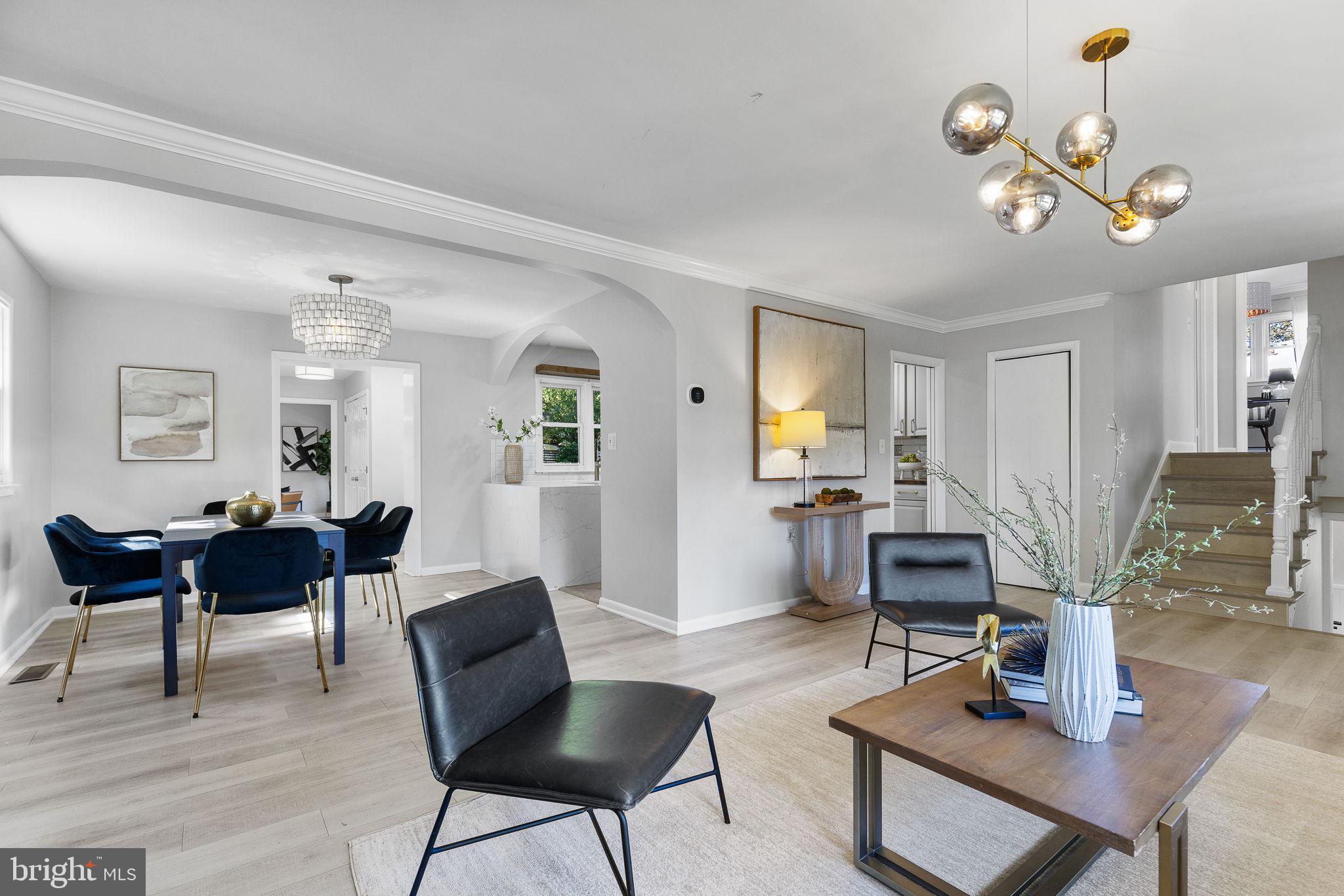 1702 Warner Avenue McLean, VA 22101 - Photo 18 of 48 Open living and dining w fab fixtures & fireplace