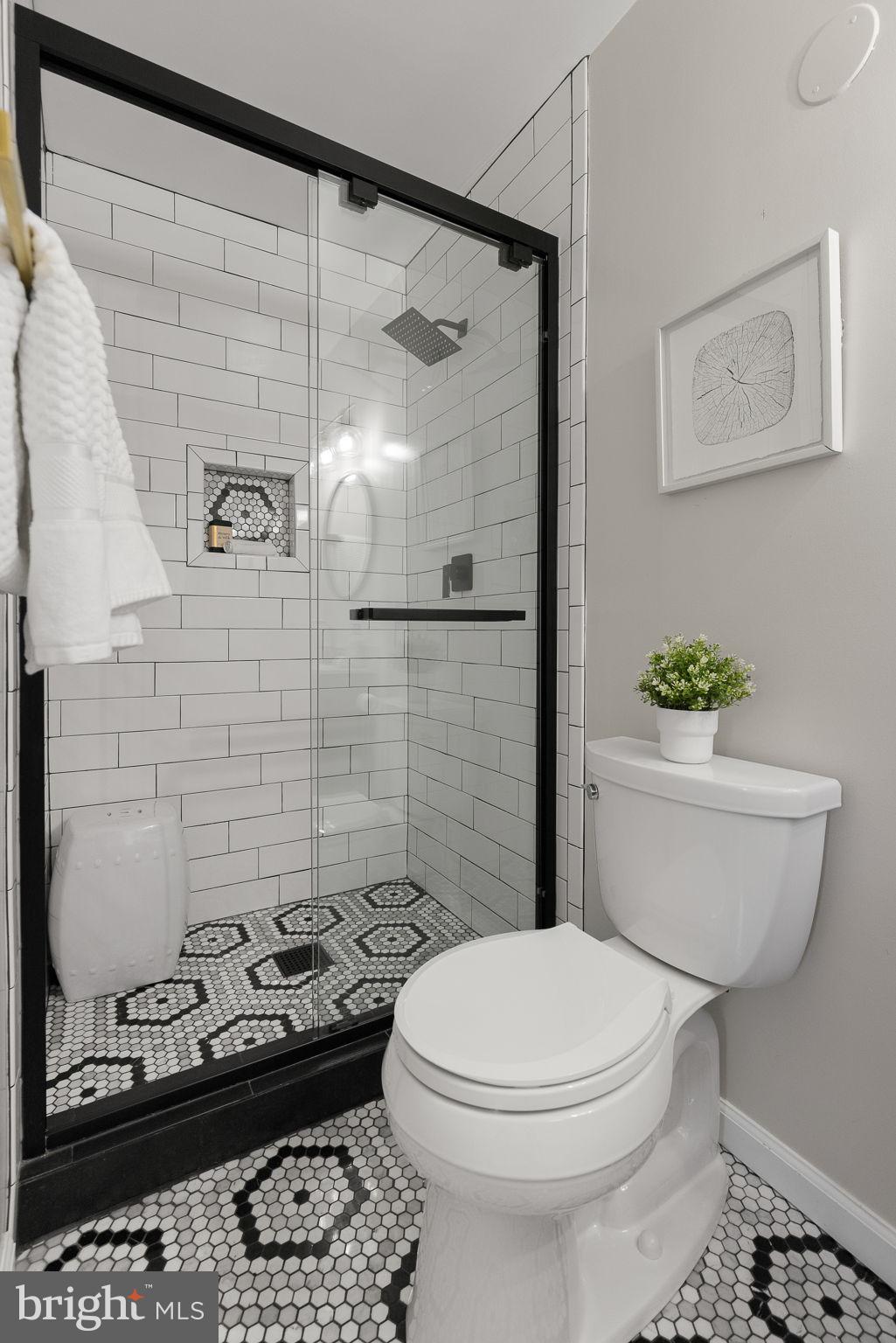 1702 Warner Avenue McLean, VA 22101 - Photo 31 of 48 Stunning renovated primary bath